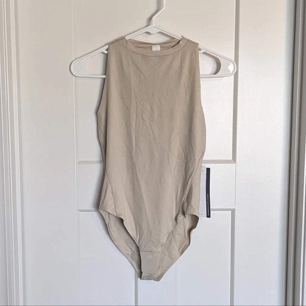 Lululemon Wundermost Nulu High Neck Sleeveless Bodysuit - Mojave Tan sz XS